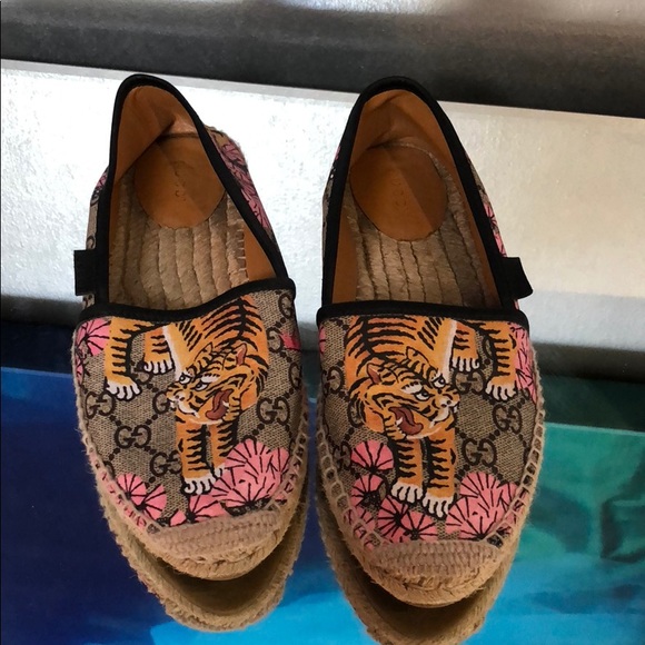 gucci tiger espadrilles